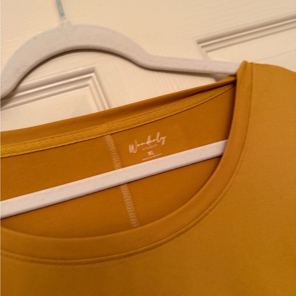 Wonderly Mustard Short Sleeve Top - Picture 4 of 5